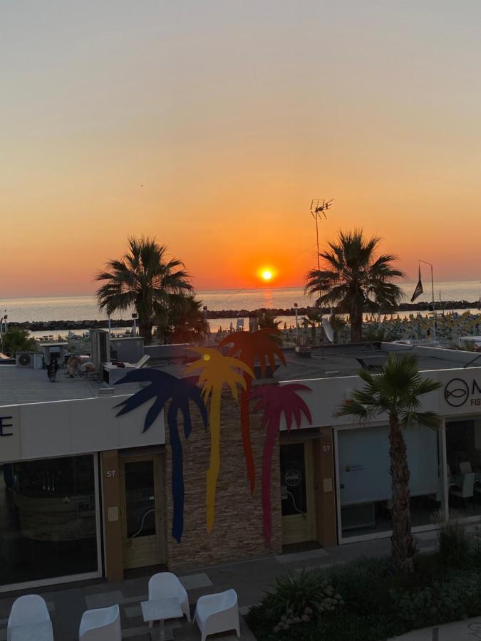 Favolosa Vista Mare Apartment Rimini Bagian luar foto